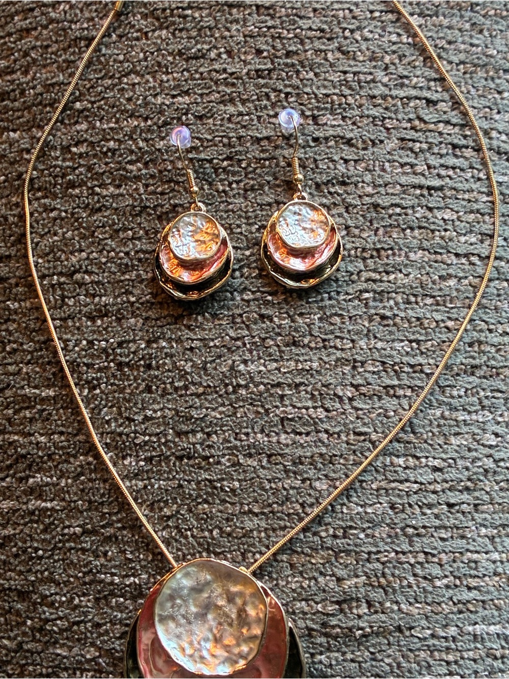 Layered Iridescent Disc Pendant Necklace - rose, gold and silver